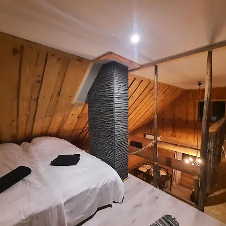 Juerivaerava Saunamaja * Kantsi