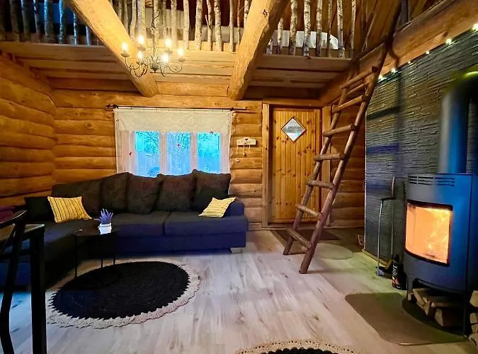 Juerivaerava Saunamaja Apartmán Kantsi